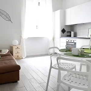 https://italianway-apartments-veniero.it-lombardy.com